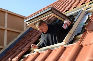 Pose de fenêtres de toit Velux à Orcier